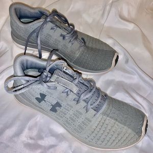 Under Armor tennis shoes